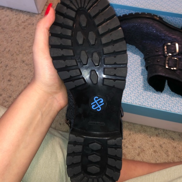 Ross & Snow Boot - Picture 5 of 8